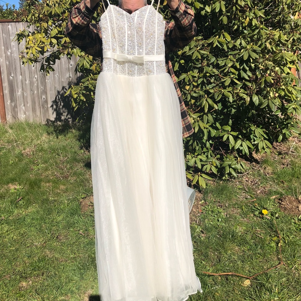 wedding dress
